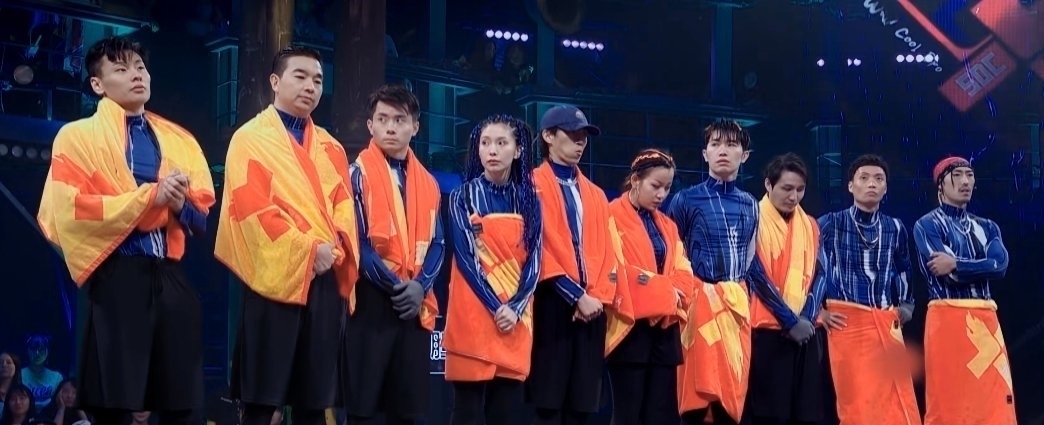 进水|《街舞3》王一博的鼻子都进水了,舞者得受了多大的辛苦?