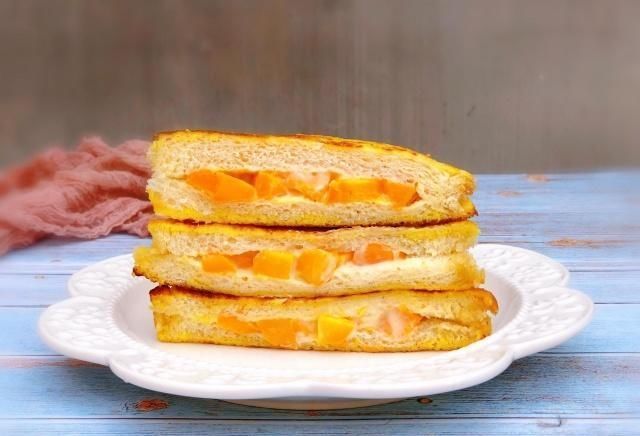 早餐|芒果最近火了,加一包酸奶,快手美味又低脂,吃一次做梦都流口水