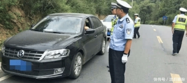  车牌|开车上高速白纸“遮挡”车牌，交警却主动认错并且放行？