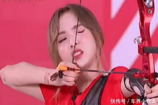 镜头|超新星运动会镜头怼脸拍,张艺凡有点业余,刘些宁不愧是门面