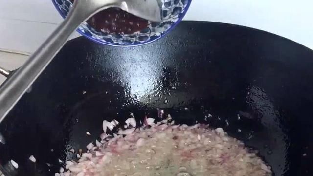 浓郁|酱香饼这样做,外酥里嫩,酱香浓郁,比外面买好,大家都爱吃