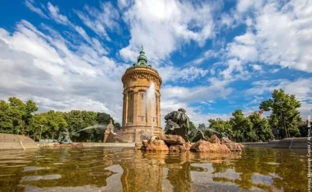 古城堡|60几岁的古城堡之途为什么能一直维持“青春年少”?