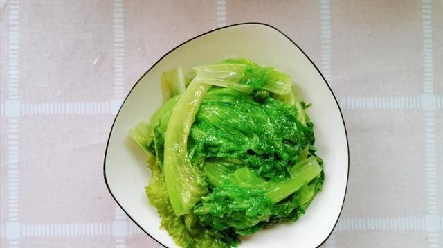  把生菜|饭店大厨教你蚝油生菜做法,清脆爽口,汤汁都可泡饭吃