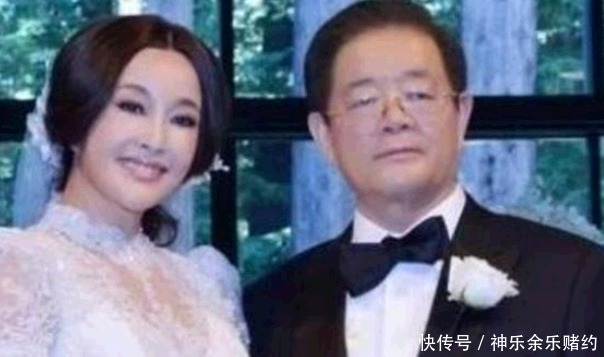  刘晓庆|65岁的刘晓庆再次“翻车”：直播带货不了解产品，遭到观众怒骂