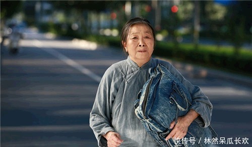 退休|她退休后患上抑郁症,被儿子带去拍戏,结果病好了人火了