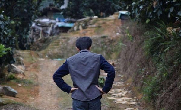 男孩|农村相亲,男孩有这3个毛病,别指望女孩会看上你,有钱也不好使