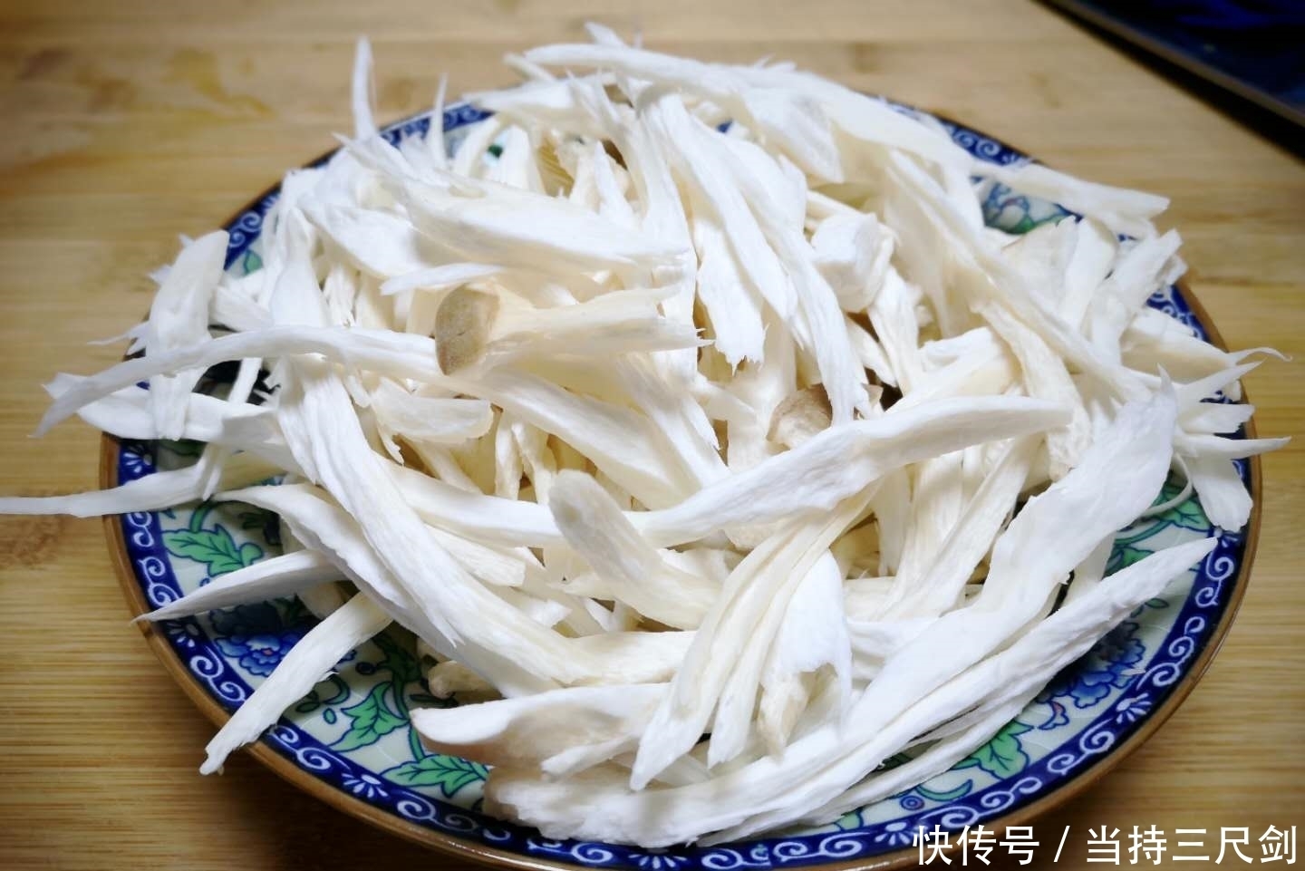 朋友圈|晚餐老公做了2菜一汤,成本没超20元,晒朋友圈,朋友:太寒酸了