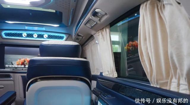 威霆|同样的外观内饰,价差高达30万,你会选奔驰威霆还是V级?