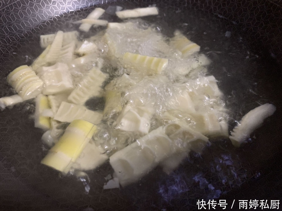 块钱|秋天,最该吃的不是土豆莲藕而是它,4块钱一斤,清脆爽口营养高