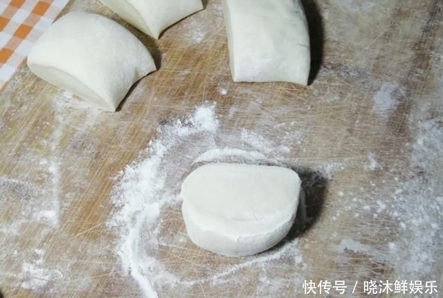 面团|现蒸馒头这样做，20分钟就搞定，香甜软糯，简单好吃，早餐不再愁