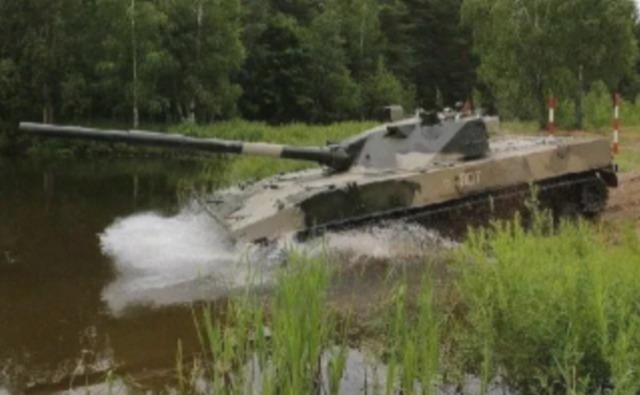  为啥|又粗又长不一定强？我国15式轻坦为啥只用105mm“小炮”？