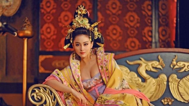 姑娘|唐朝真的是以胖为美么胖姑娘们都醒醒吧,就算穿回去也不是美人