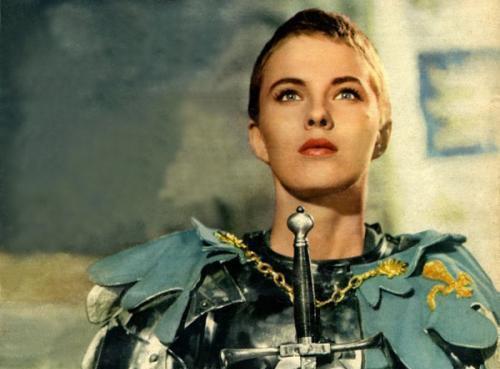 敌军|城池被围三年,弹尽粮绝,女将军从城上扔头猪,敌军看后马上撤兵