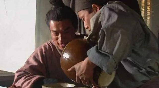 天天|为什么古代人很少吃猪肉,而现在却恰恰相反,几乎天天吃呢