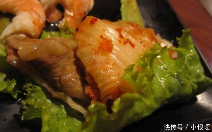 垫肉|饭店里用来垫肉的生菜能吃吗？饭店老板说出实情，原来一直做错了