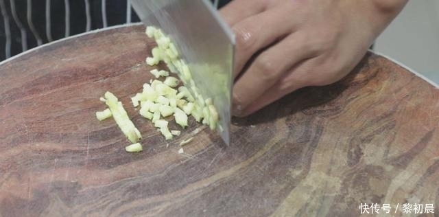 大厨|为什么饭店的压锅豆腐那么好吃?原来技巧全在这,看大厨怎么做的