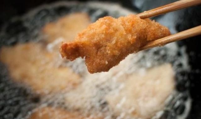 炸鸡|炸鸡排用“面粉”还是“淀粉”多加一步香酥美味,比外边好吃