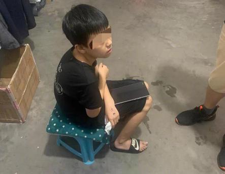  负气|我要去追逐梦想！12岁男孩负气出走，想当职业玩家，遭父母反对