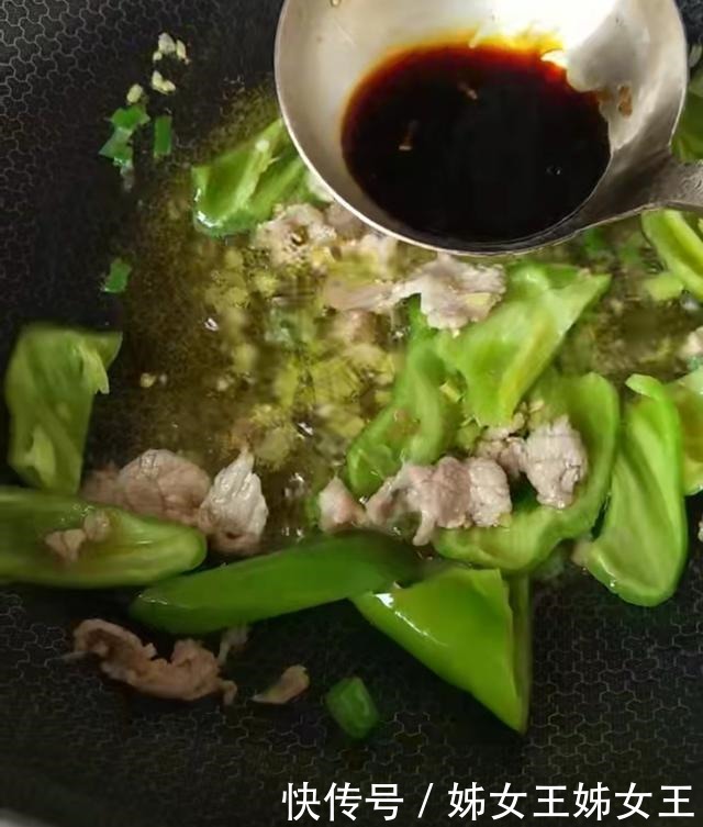 饭店|尖椒干豆腐加入一点“它”,即肉头又好吃,味道不输饭店大厨!