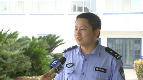 老太|“天降”一万六！老太一觉醒来，身边多出两沓钱