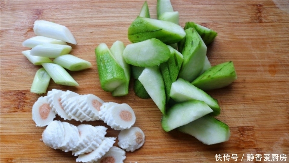  喜欢|三伏天不想做饭，最爱这碗面，只放一种调料，鲜美极了