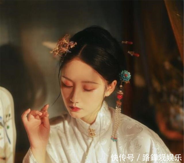 穿越|穿越现代女军医魂穿古代,错手误伤军阎王,从此霸道缠上不撒手