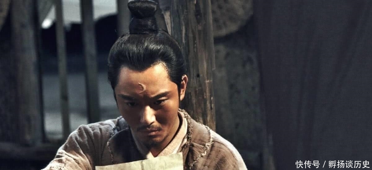 包拯|太监刁难包公,抓只老鼠让他审问,包公一本正经宣判:对它施阉刑