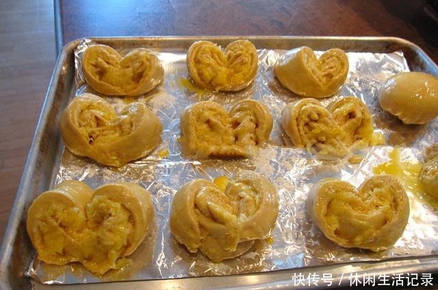 好吃|早餐面包这样做,孩子上学从不赖床,5分钟出锅,简单营养又好吃