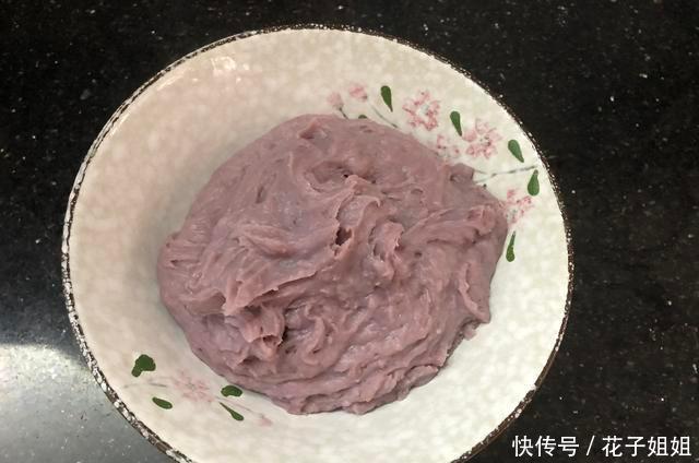 熟糯米粉|秋天,这碱性食材别错过,做成小饼,香甜软糯,上桌连吃3个