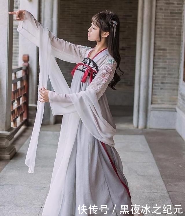  韵味|女生怎么穿“汉服”才好看？注意这几点，既有韵味又显高