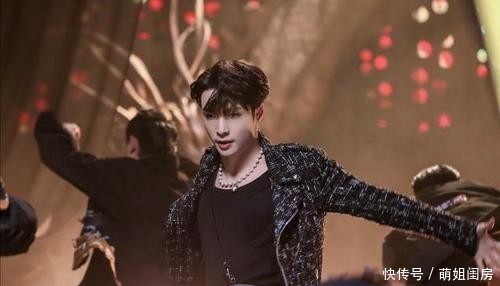 张艺兴的粉丝|《这就是街舞》battle中，王一博这一举动，引粉丝们互掐？
