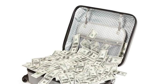 虚不虚|流量明星又被嫌弃!两句台词都背不下来,拿几千万片酬虚不虚