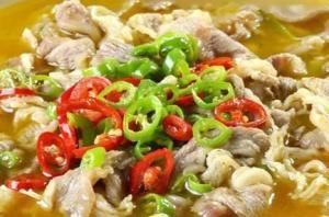 营养菜|酸辣开胃又营养丰富,汤香肉嫩增强抵抗力,孩子很爱吃超下饭