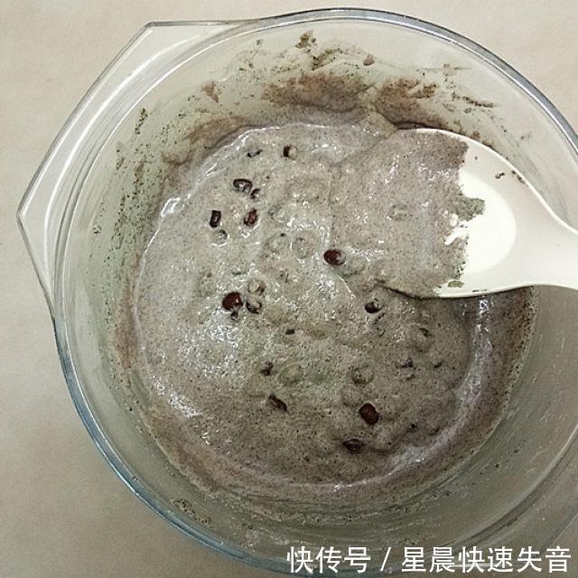 红豆|红豆杂粮饼,简单的早餐,又快又好吃