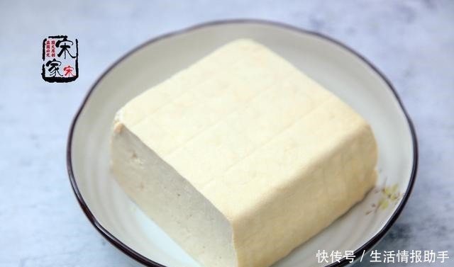 面团称为|10个素包子3个人居然吃完了!一家三口都吃撑了,这包子真香!