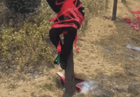  打死|搞笑GIF：哥们，你会让妹子打死的！