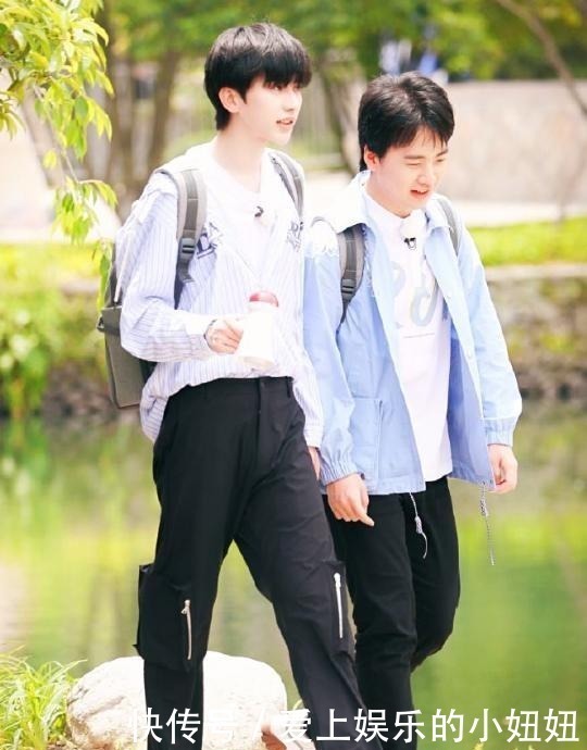 李晨|李晨晒第八季首期合影,八位明星参与录制,飞行嘉宾成最大赢家!