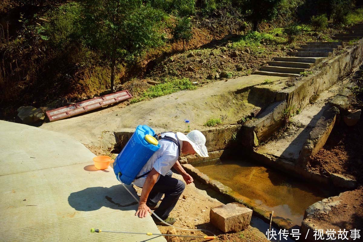 吴大叔|57岁大叔15年前突发疾病,瘫痪在床3年,看现在生活成啥样