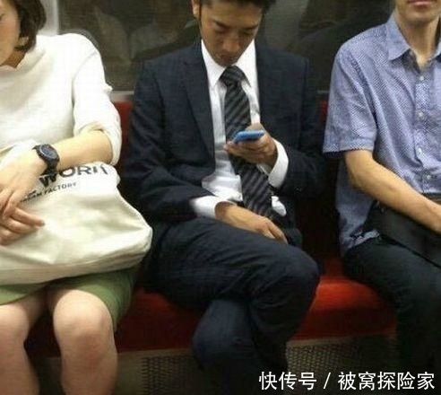  恩爱|爆笑GIF: 大哥, 在公交车上, 你们这样秀恩爱真的好吗, 我真是看不下去了