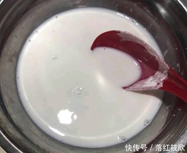 自制|牛奶椰子小广场,自制健康美味的小甜点,安全无需添加