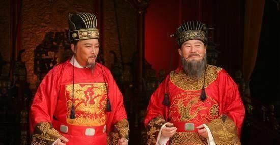  此人|此人曾遭活埋7天未死，后成省部级领导，比包拯还公正却不被待见