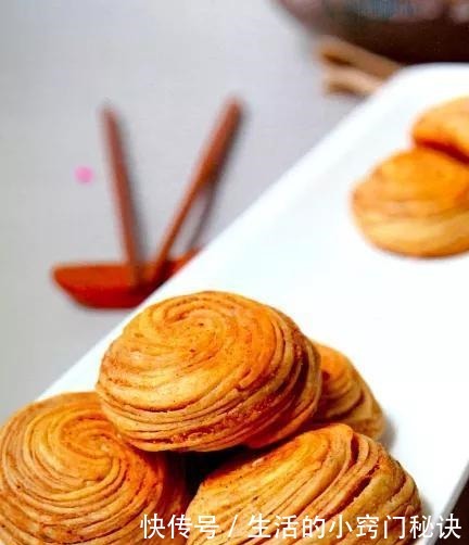 北京小吃|小吃大艺|考验面点师的咸螺丝转 让人忘不了的咸蒸饼