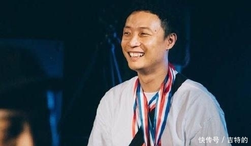 何展成|他拿了第一季《这就是街舞》何展成的剧本,而且还是Nikki的男友