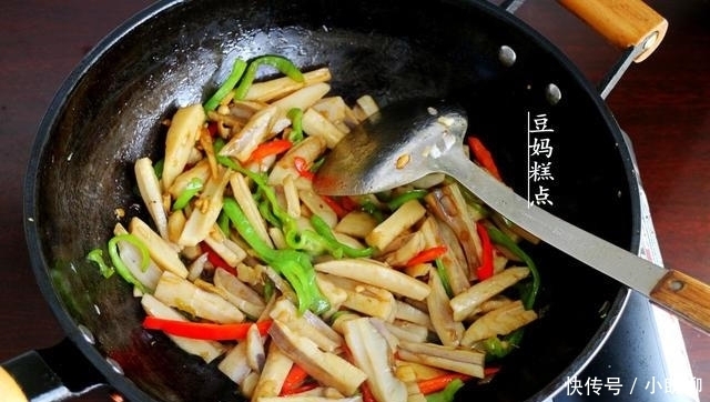 莲藕|清炒莲藕时,记得多加这2样蔬菜,爽口更下饭