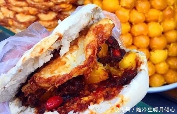 新闻记者|馋到灵魂!陕视新闻记者采访,遭遇最“傲娇”烤肉店老板“狂怼”