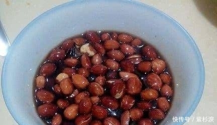  白醋|做醋泡花生时，白醋还是陈醋？难怪花生很难吃