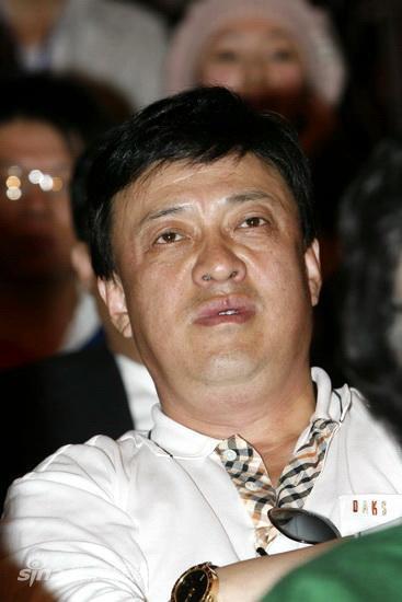  寂寞|吕继宏六十岁了，渴望有个家，一个人的生活，毕竟有些寂寞孤单