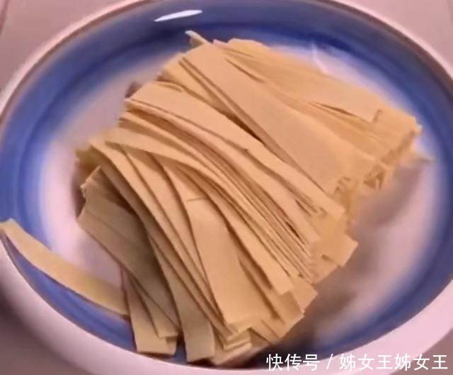 饭店|尖椒干豆腐加入一点“它”,即肉头又好吃,味道不输饭店大厨!