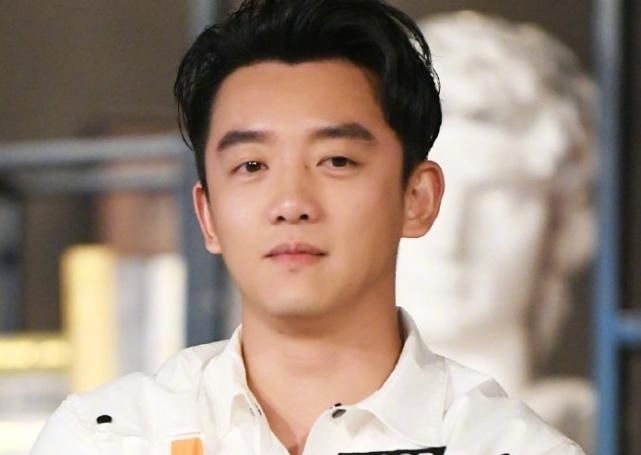  真实|薇娅被郑恺问去年挣了多少钱？听到她下意识的回复，暴露真实情商