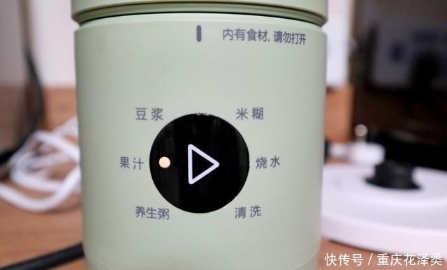  搭配|不用揉面不用醒，简单几步做芒果派，搭配芒果汁味道比买的还好吃